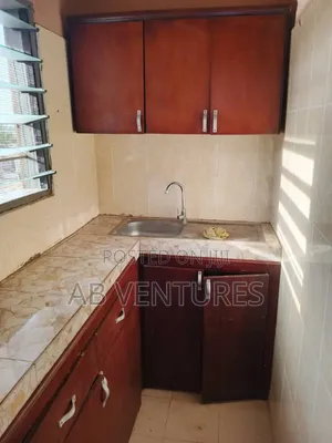 1bdrm Apartment in Single Room, Valley View Area for rent