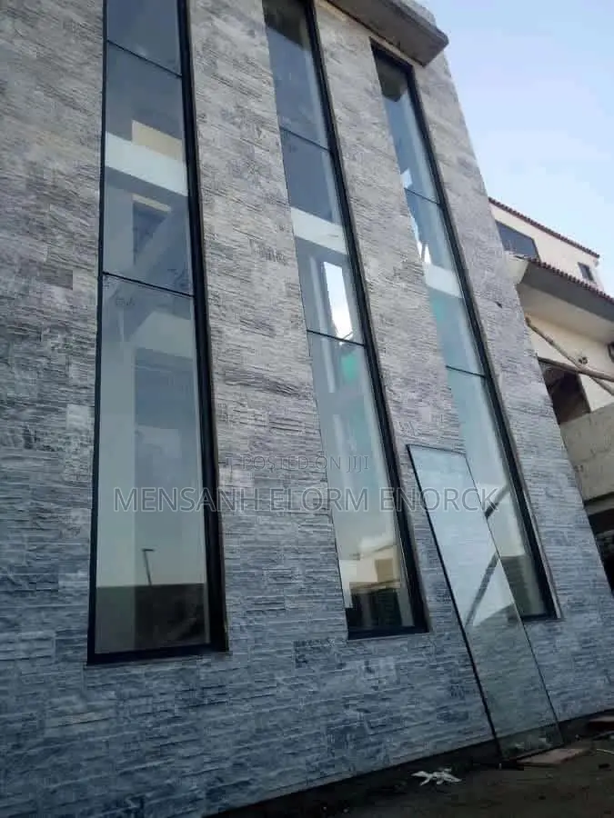 Glass Window Job