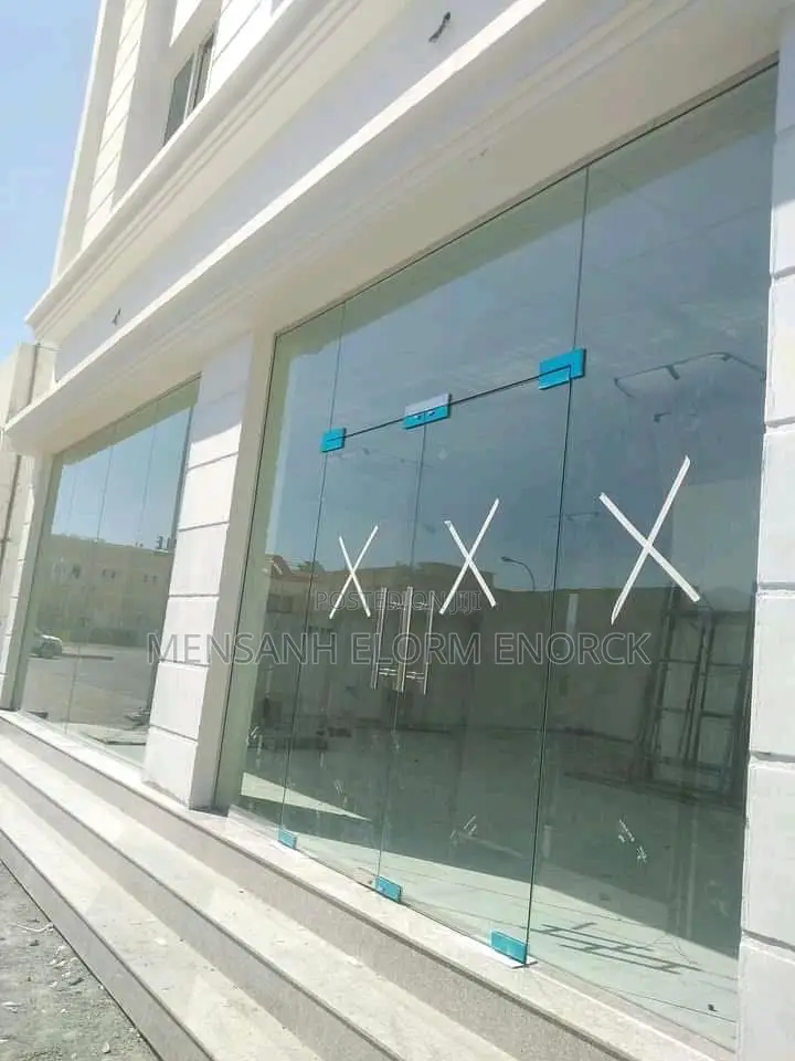 Glass Window Job