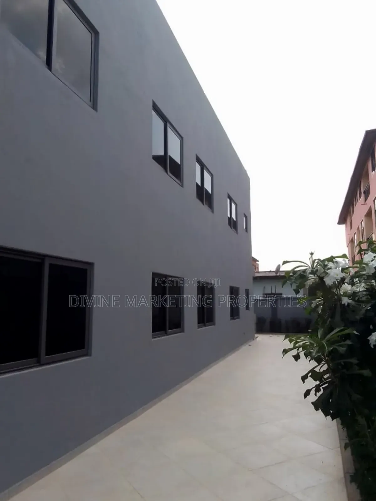 4bdrm House in Topbase for sale