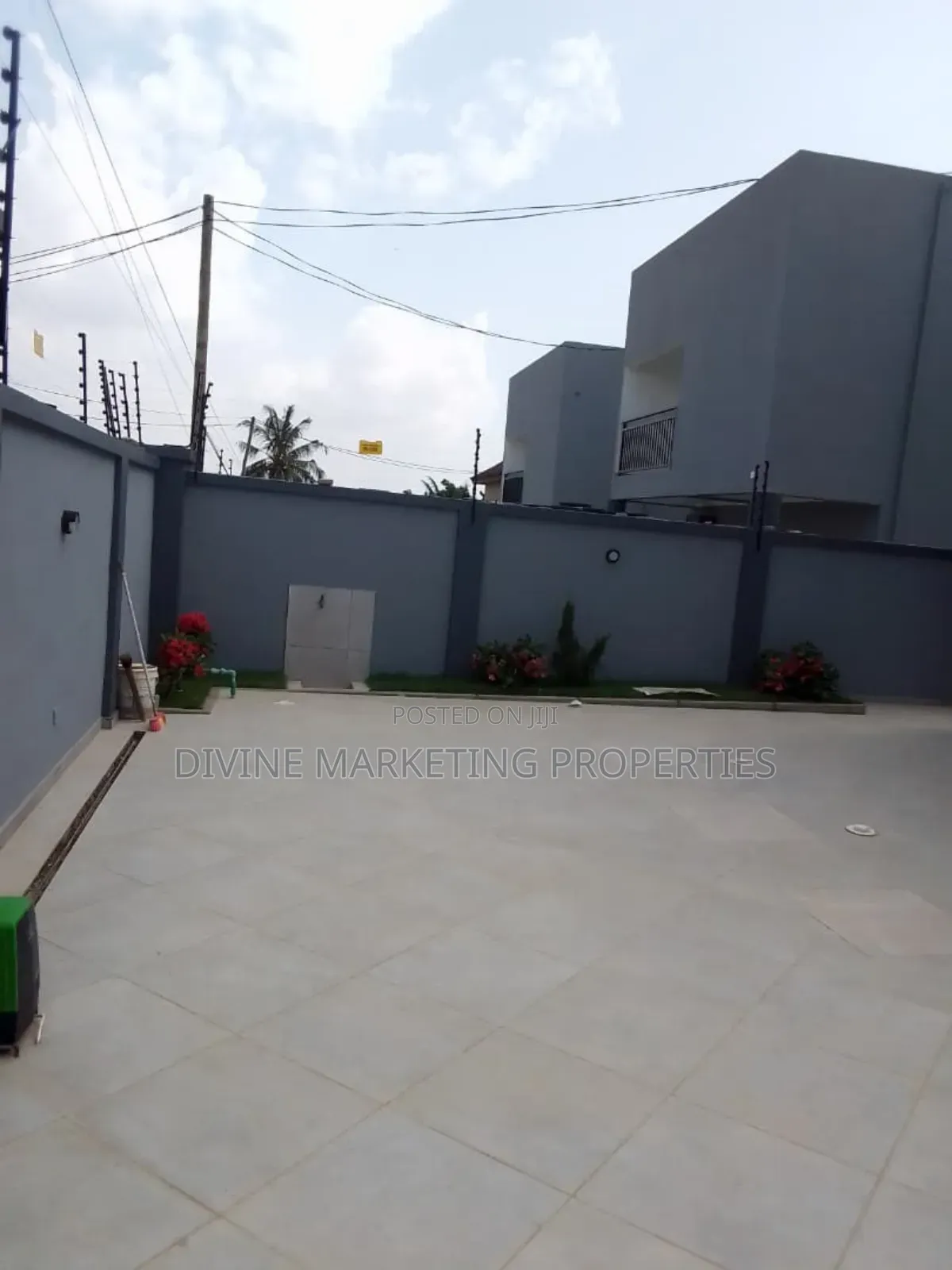 4bdrm House in Topbase for sale