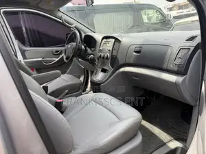 Hyundai Starex 2013 Grey