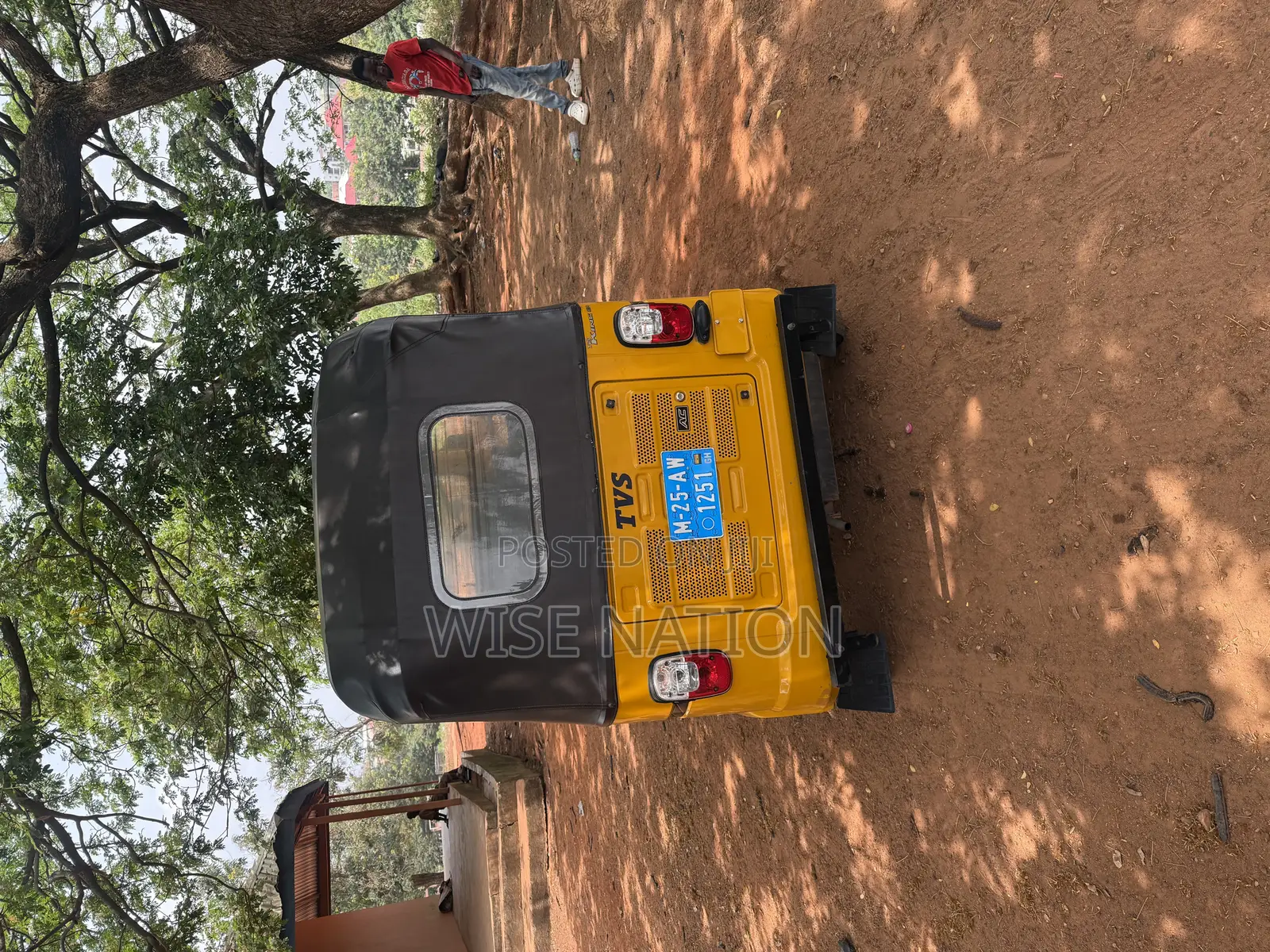 TVS King Deluxe Plus iTouch Start 2025 Yellow