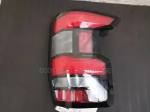 Taillight Nissan Frontier 2022-2024