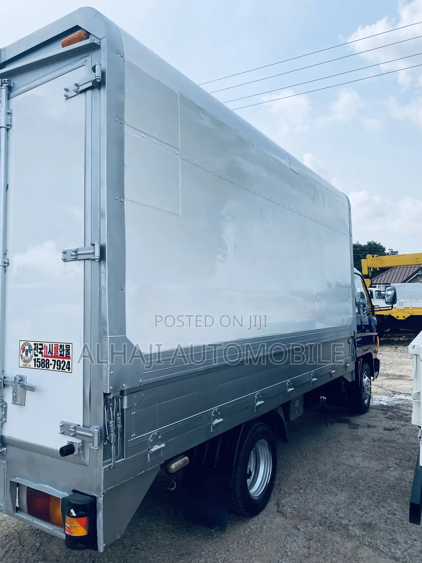 Hyundai Mighty Container Wing Body