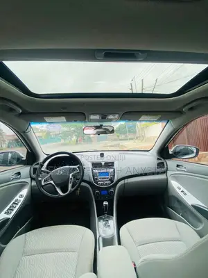 Hyundai Accent GLS 4dr Sedan (1.6L 4cyl 6M) 2015 White