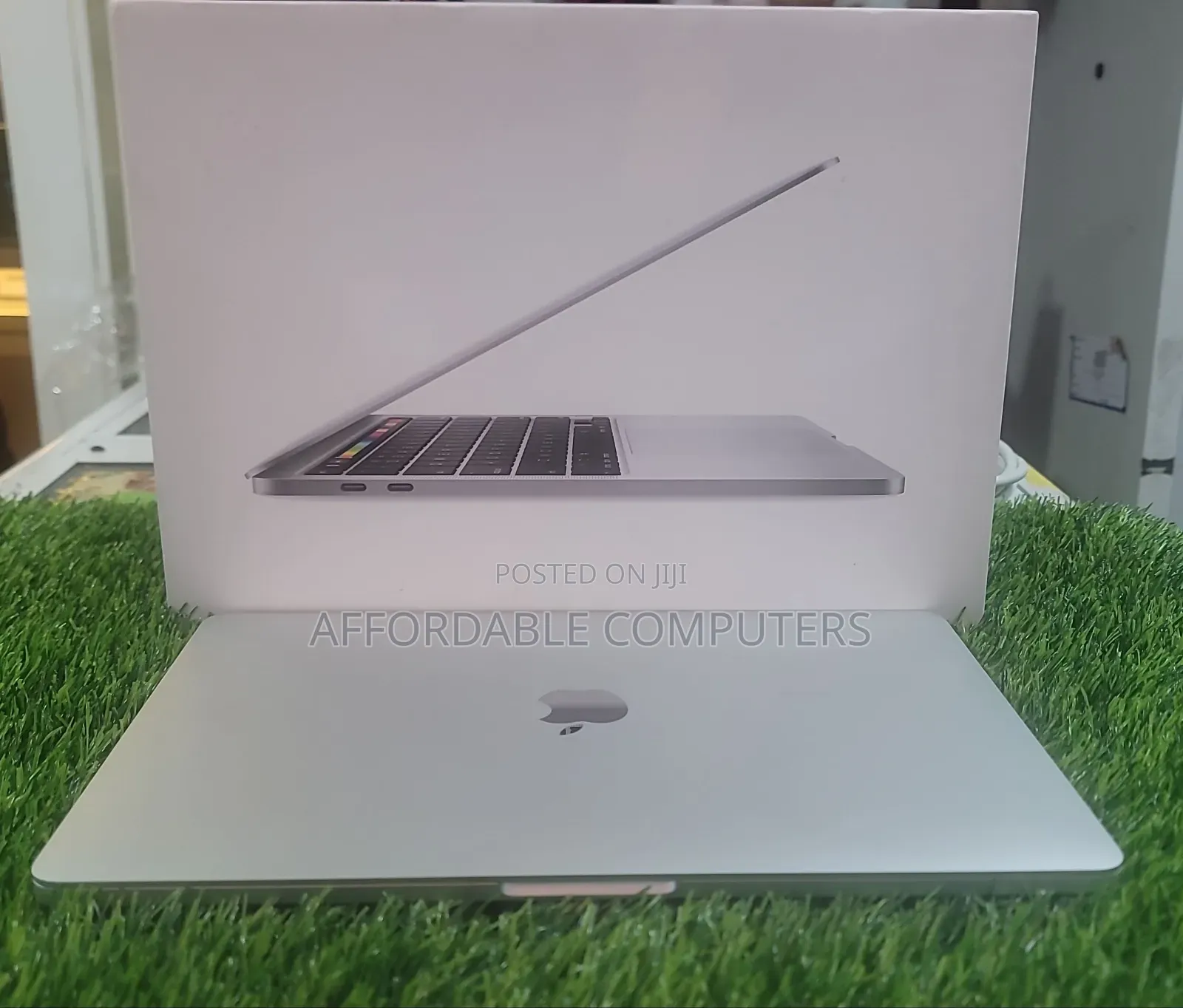 Laptop Apple MacBook Pro 2020 8GB Intel Core i5 SSD 256GB