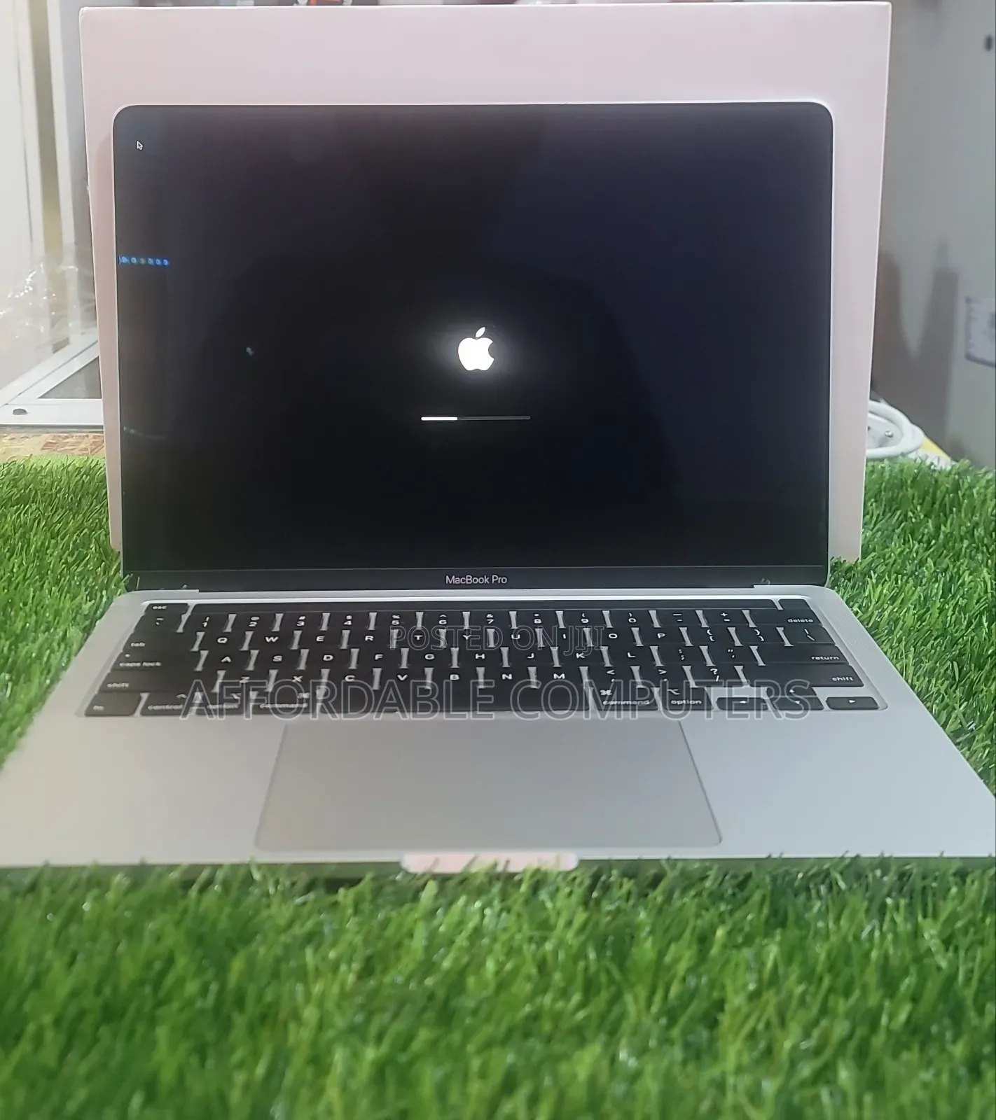 Laptop Apple MacBook Pro 2020 8GB Intel Core i5 SSD 256GB