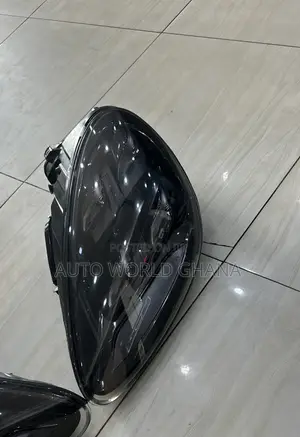 Porsche Cayenne Headlight 2011 - 2016 Headlight