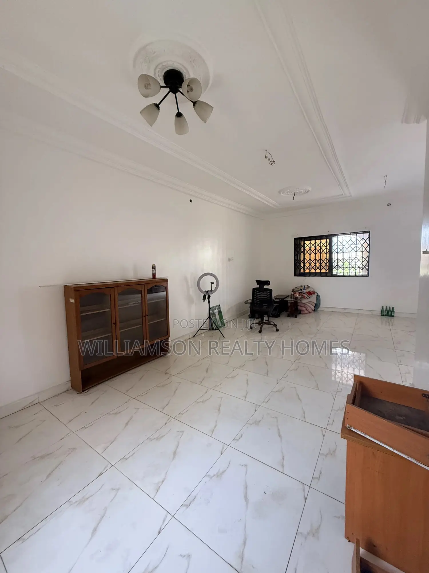3bdrm Apartment in Community 18 Area, Spintex for rent