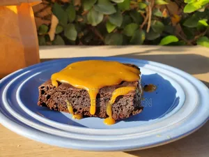 Soft Chocolate Brownies Filled With Rich Caramel