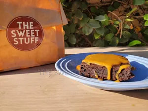 Soft Chocolate Brownies Filled With Rich Caramel