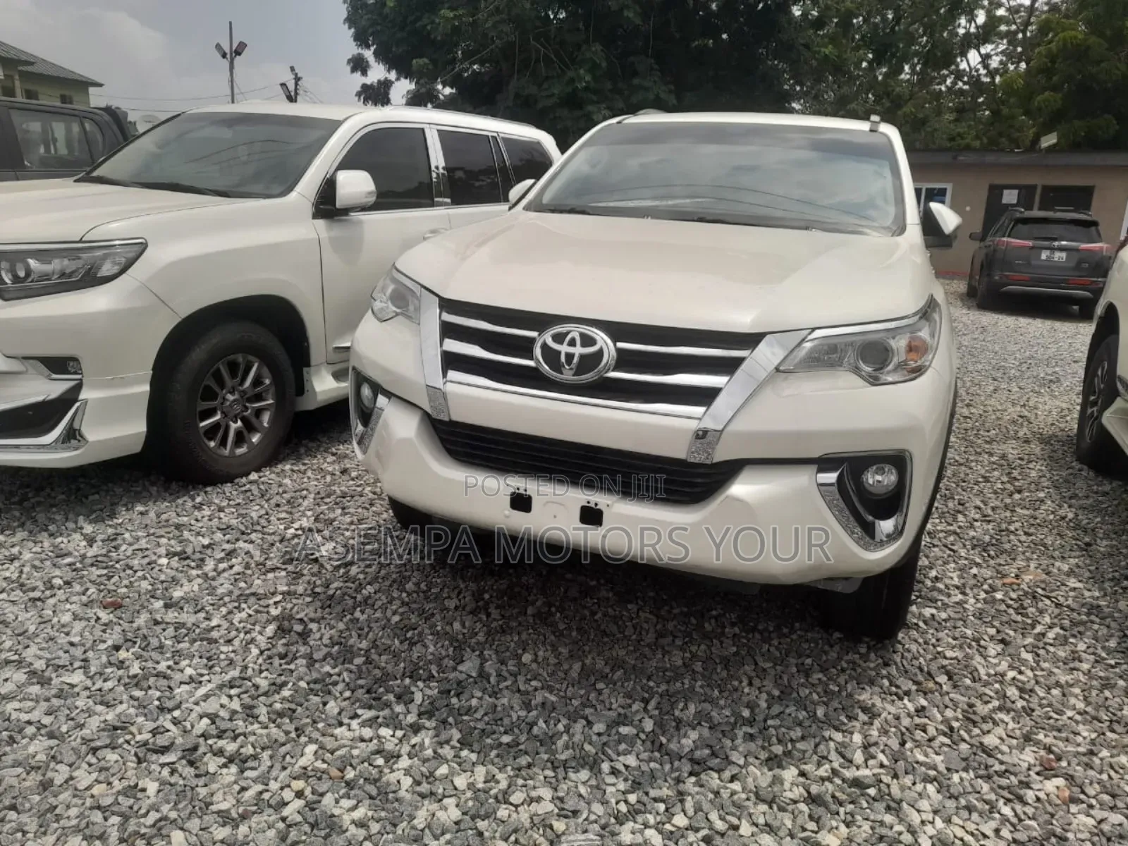 Toyota Fortuner 2.7 RWD 2017 White