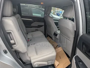 Toyota Highlander 2019 Gray