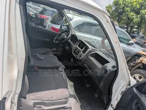 Nissan Santana 2010 White