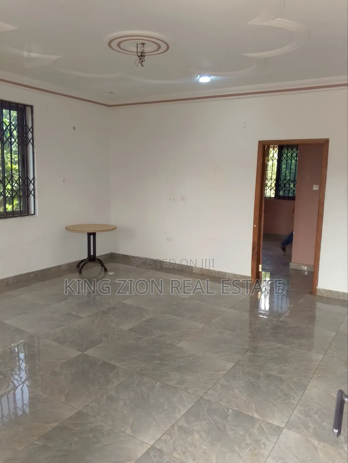 2bdrm Apartment in Kingzion Real, CP for rent