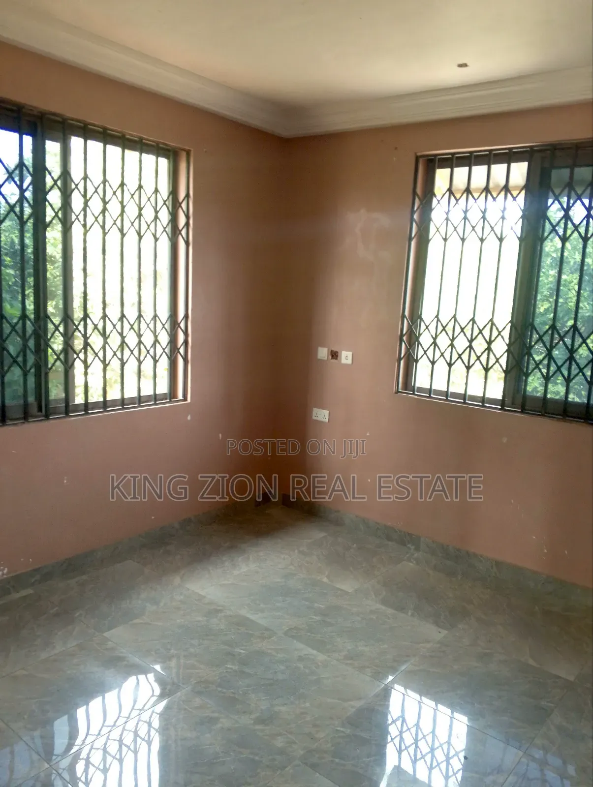 2bdrm Apartment in Kingzion Real, CP for rent