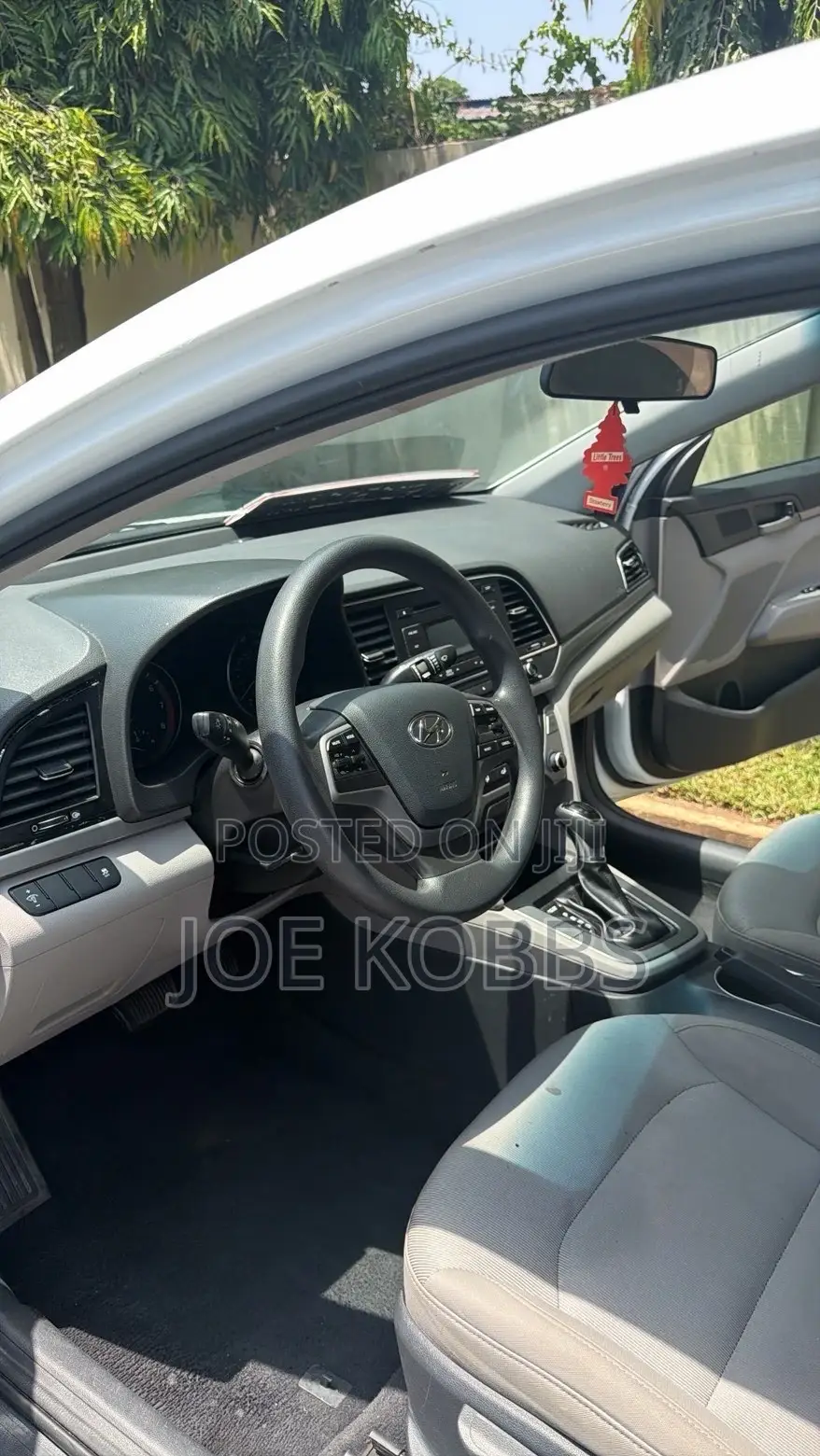 Hyundai Elantra 2017 White