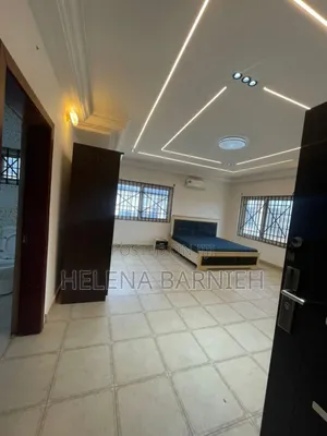 5bdrm Apartment in Helena Estate Agency, Police Station for rent