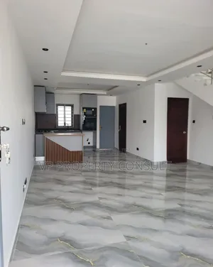2bdrm House in School Junction for sale