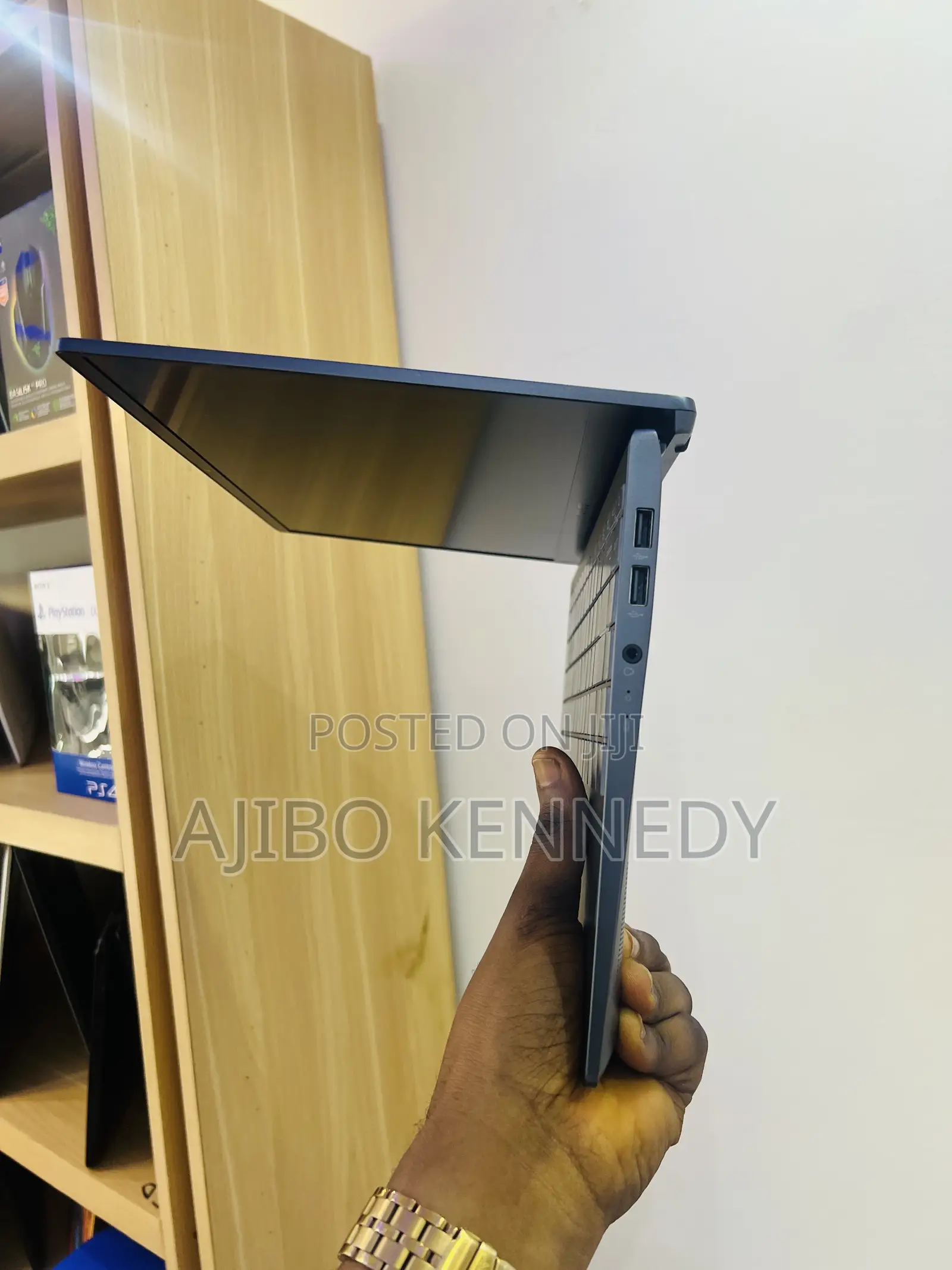 Laptop MSI 8GB Intel Core i3 SSD 256GB