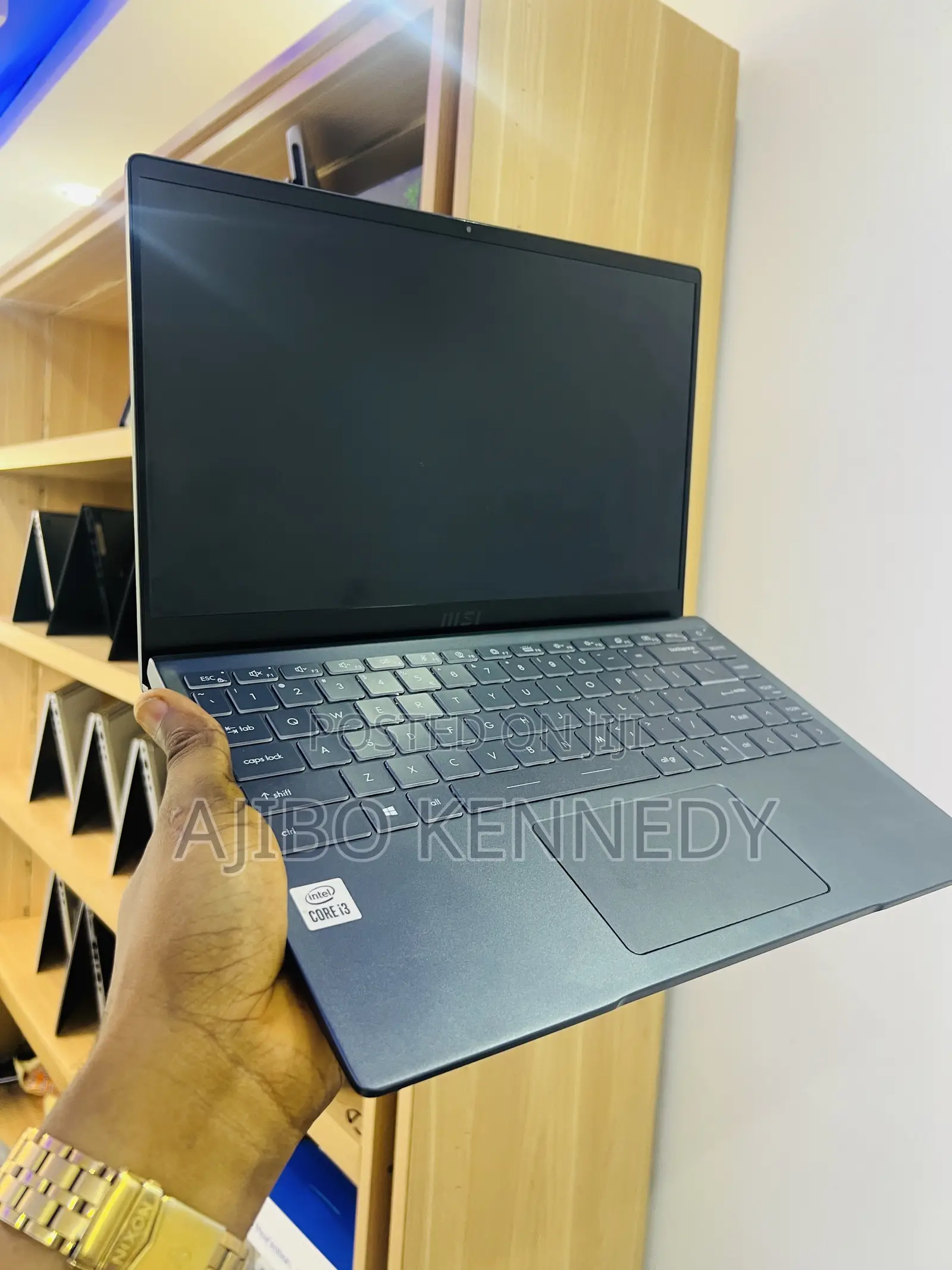 Laptop MSI 8GB Intel Core i3 SSD 256GB