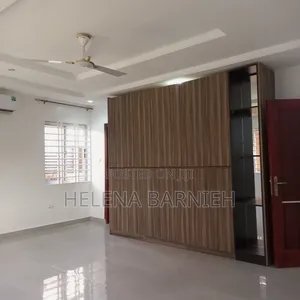 4bdrm House in Helena Estate Agency, The Mall for rent