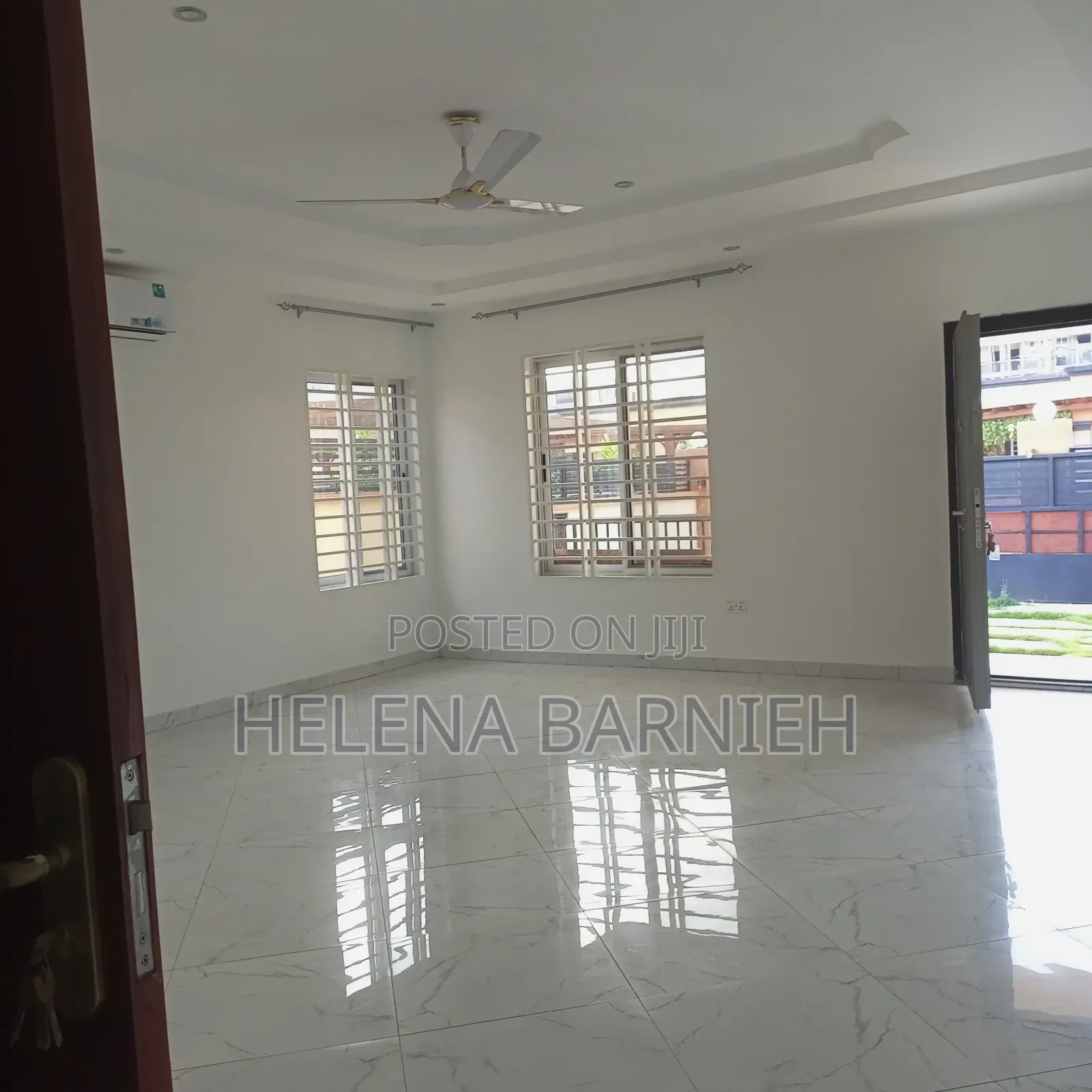 4bdrm House in Helena Estate Agency, The Mall for rent