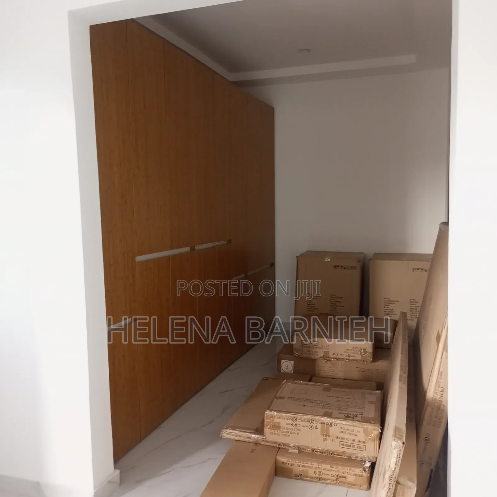 4bdrm House in Helena Estate Agency, The Mall for rent