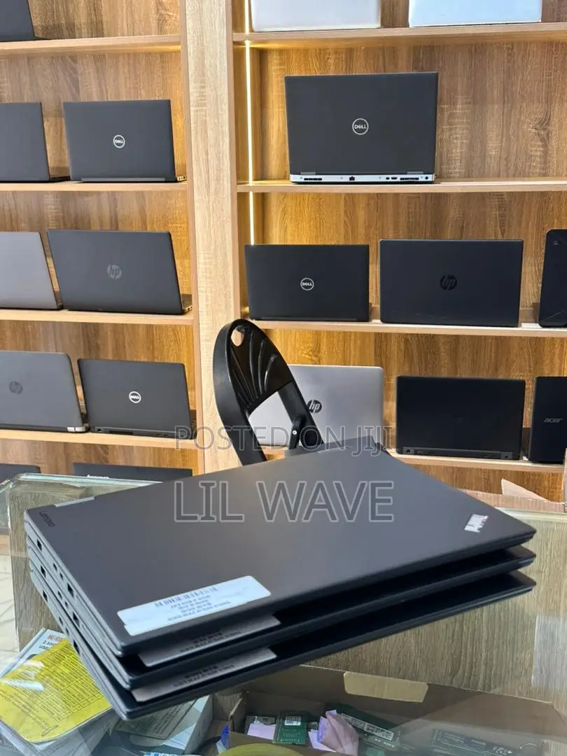 Laptop Lenovo ThinkPad X380 Yoga 8GB Intel Core i5 SSD 256GB