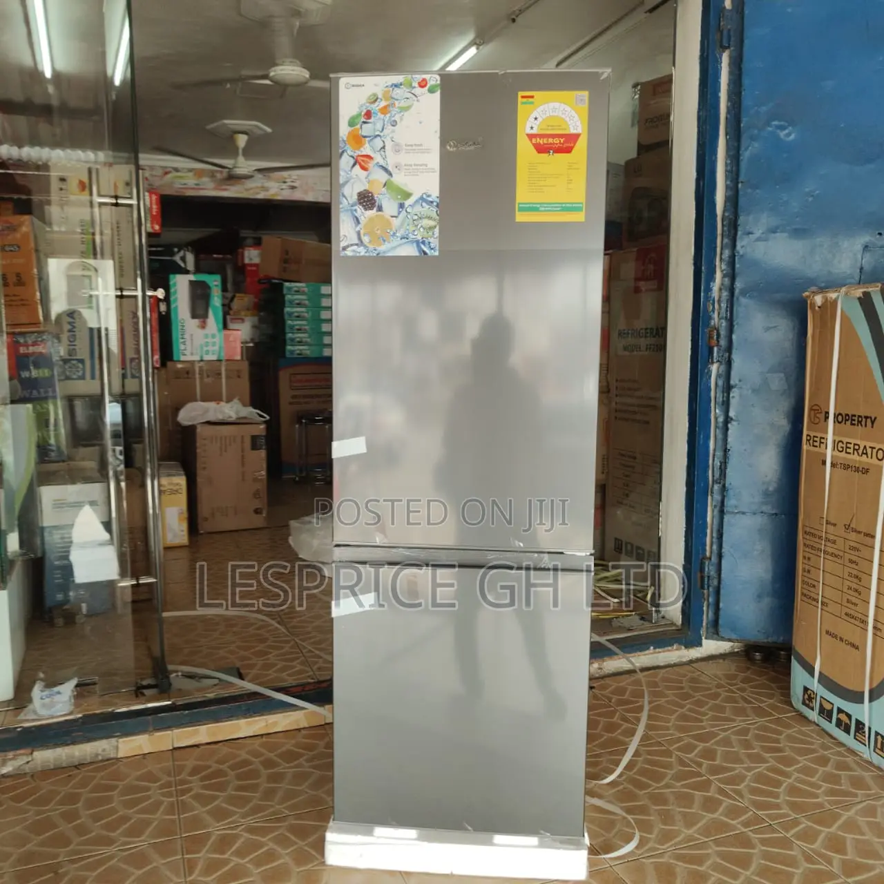 Keep Your Food Fresh and Your Drinks Chilled With Sigma Refrigerator