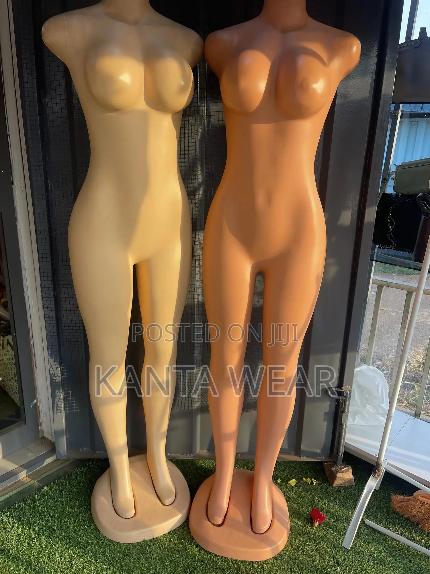 4 Mannequins