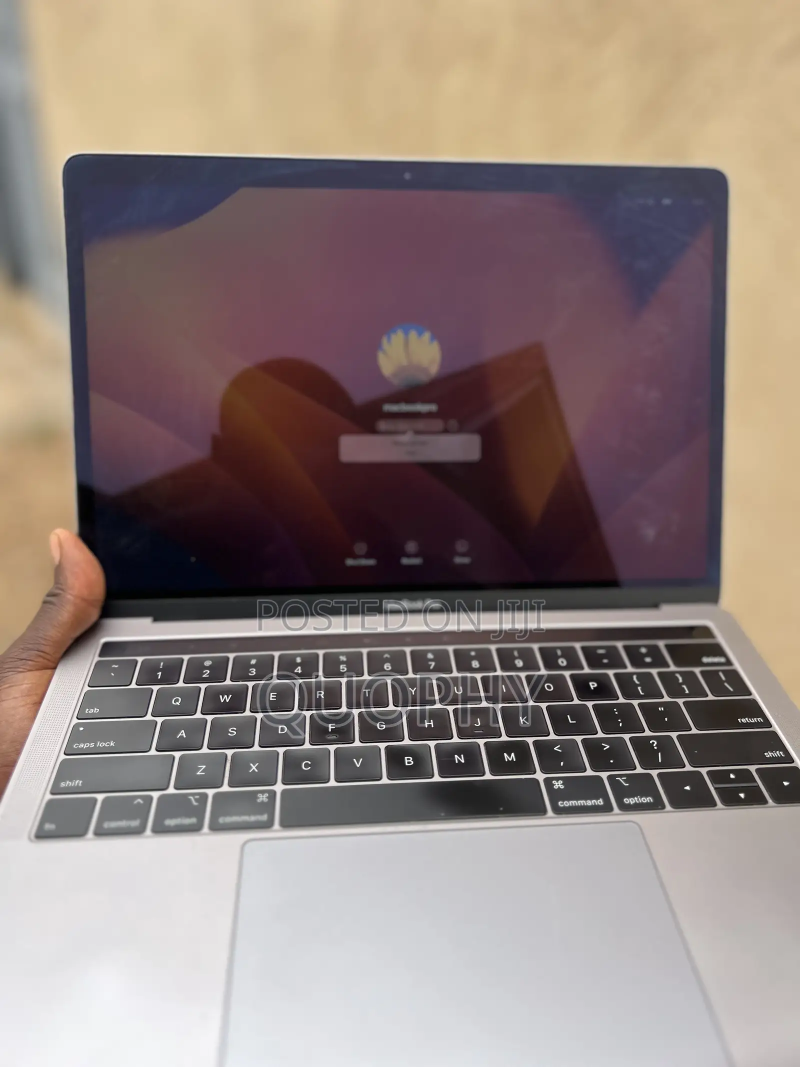 Laptop Apple MacBook Pro 2019 16GB Intel Core i7 SSD 512GB