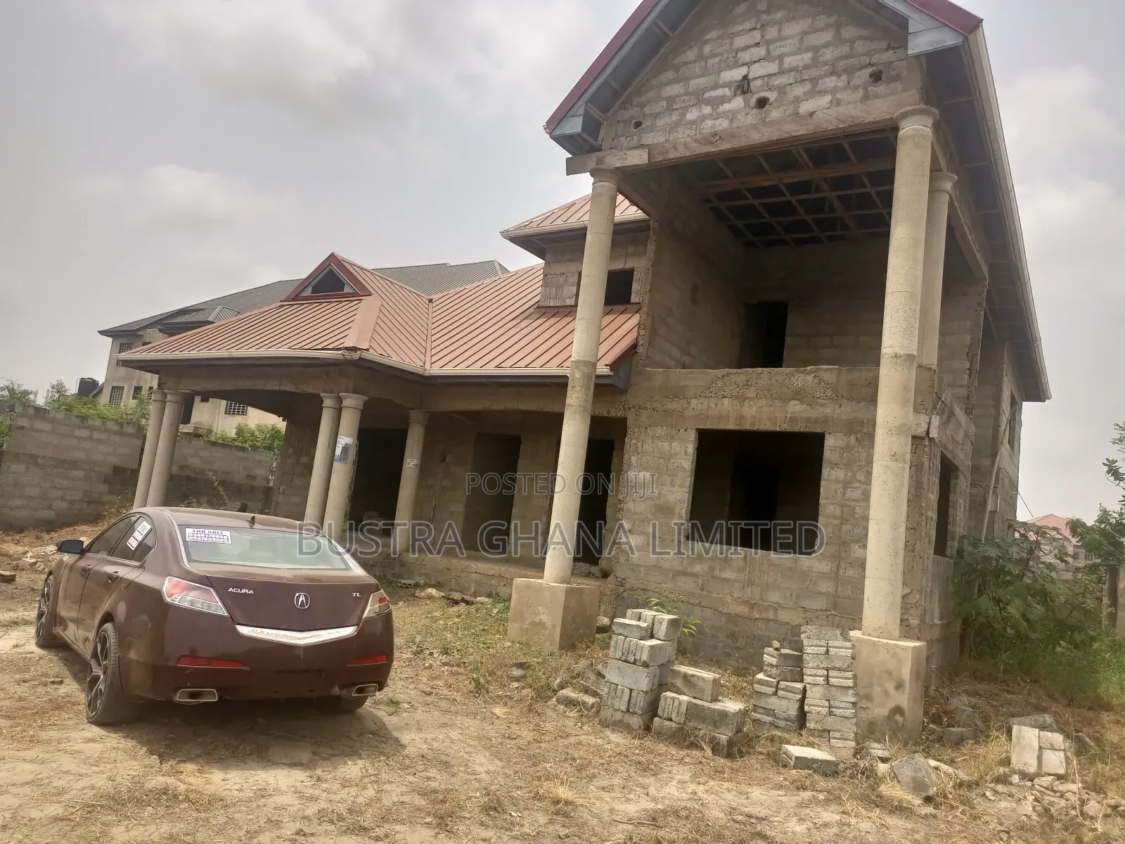 4bdrm Mansion in Emef'S Tema Comm. 25 for sale