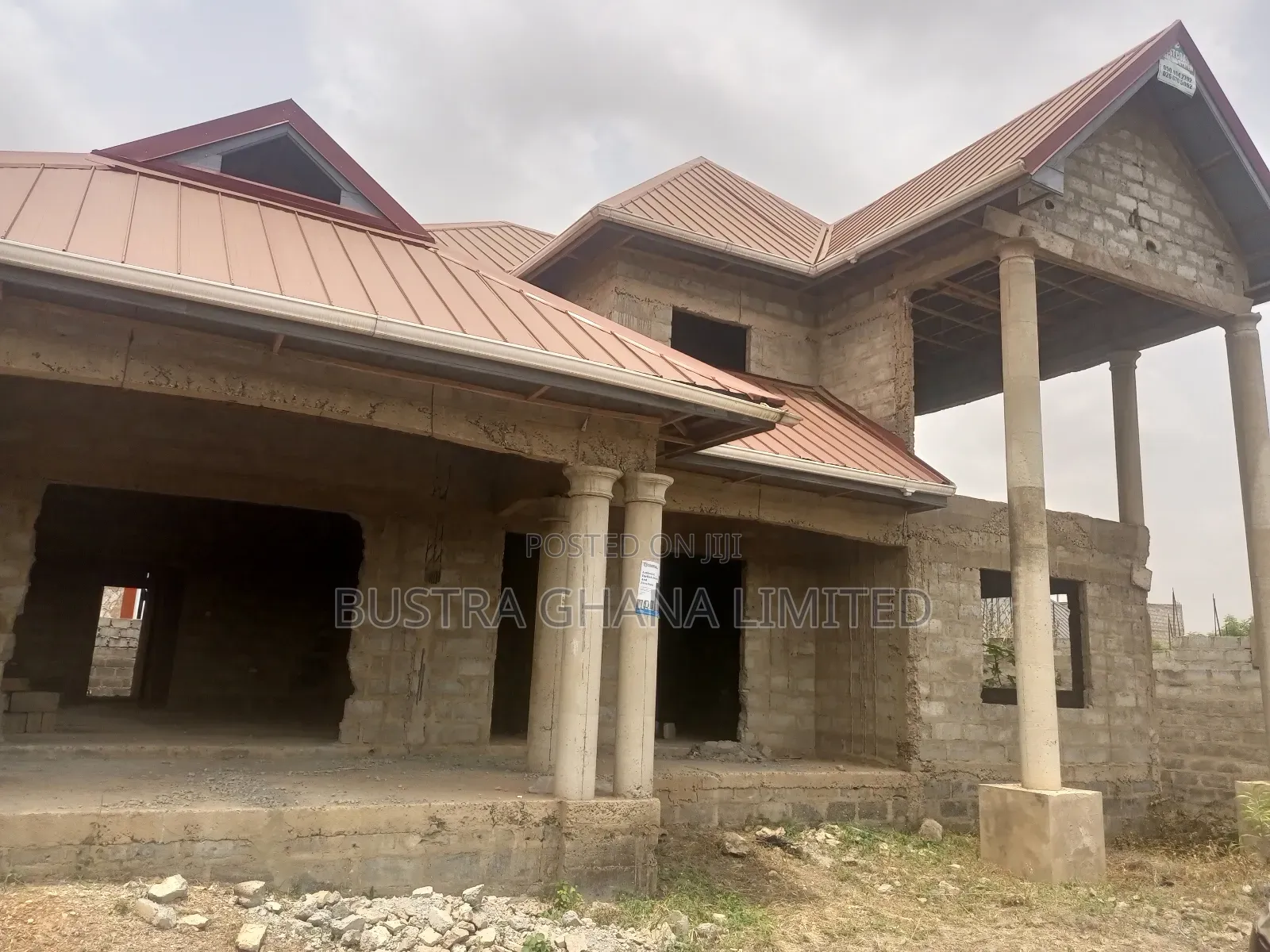 4bdrm Mansion in Emef'S Tema Comm. 25 for sale