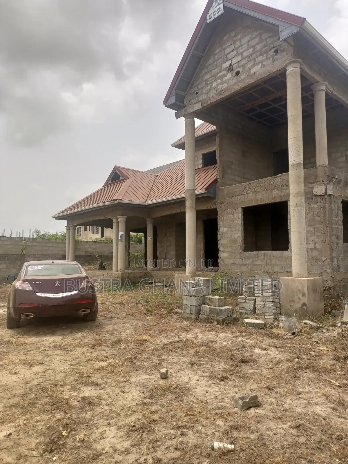 4bdrm Mansion in Emef'S Tema Comm. 25 for sale