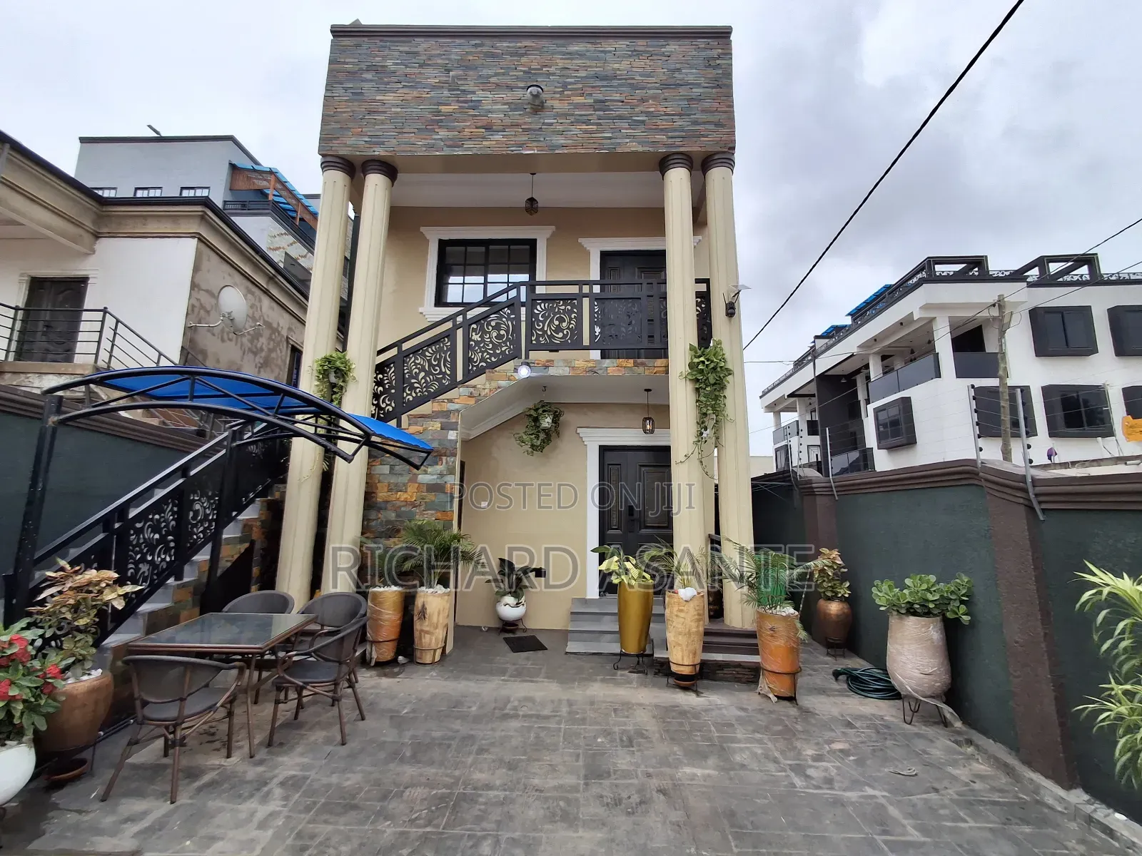 2 Bedrooms Exctv Apartment With Free Wifi and Neat Bedroom