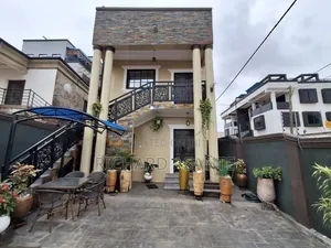 2 Bedrooms Exctv Apartment With Free Wifi and Neat Bedroom