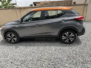 Nissan Kicks SV 2018 Silver