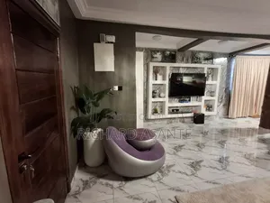 Executive Apartment With Hot Water Washroom and Kitchen