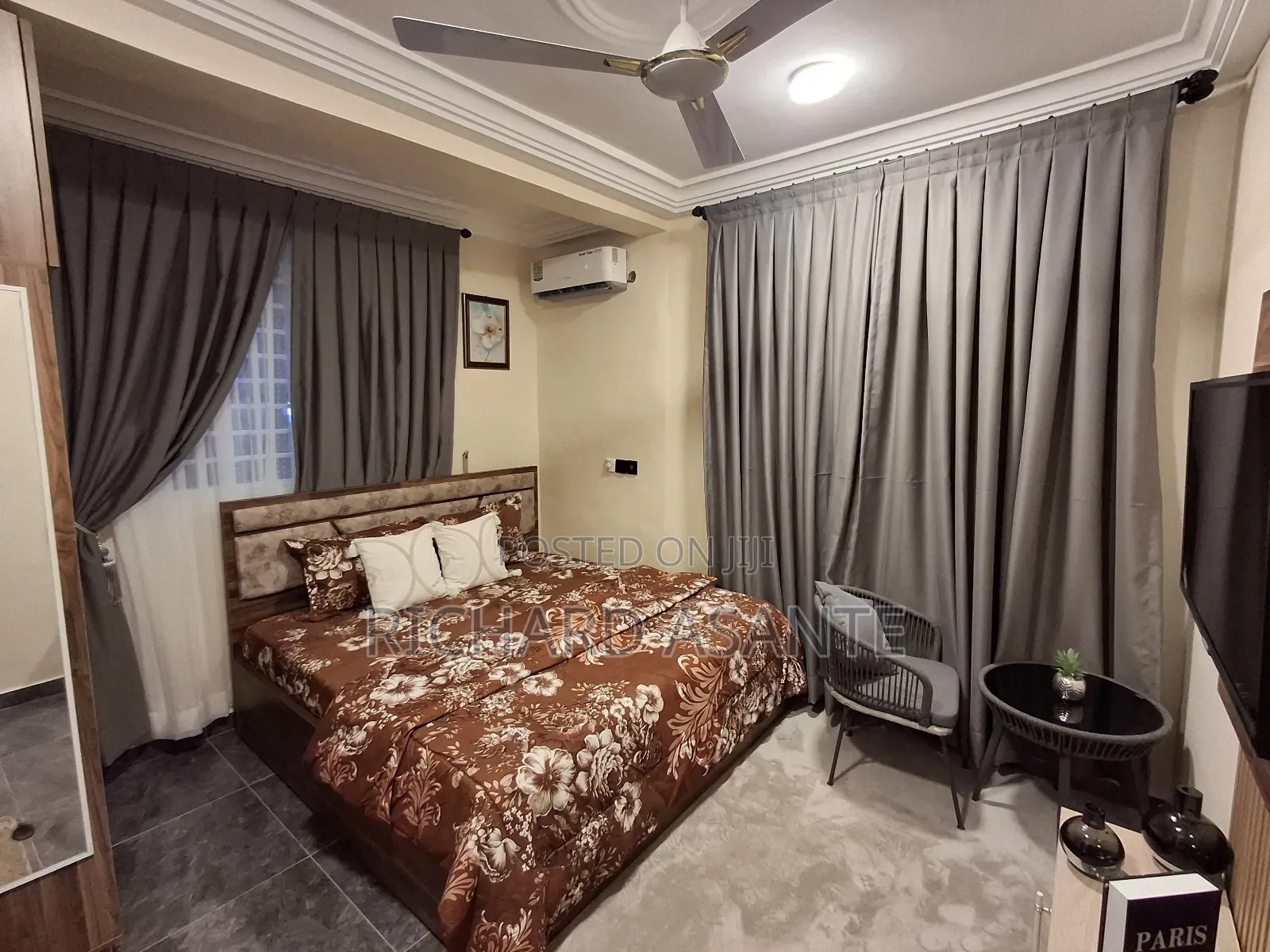 Executive Apartment With Hot Water Washroom and Kitchen