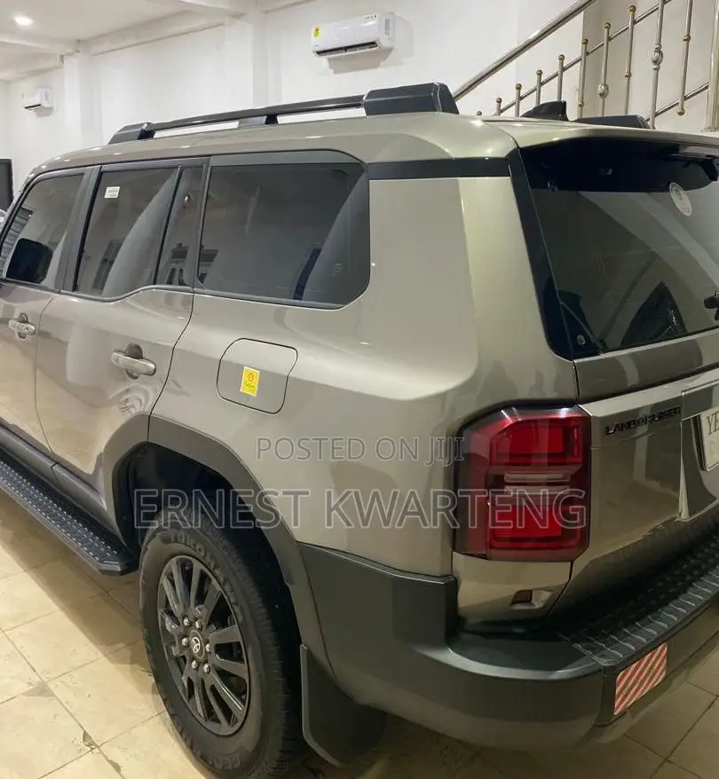 Toyota Land Cruiser Prado 2025 Gray