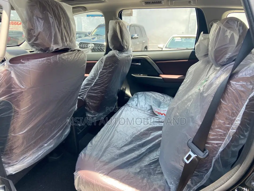 New Mitsubishi Pajero 2025 Black