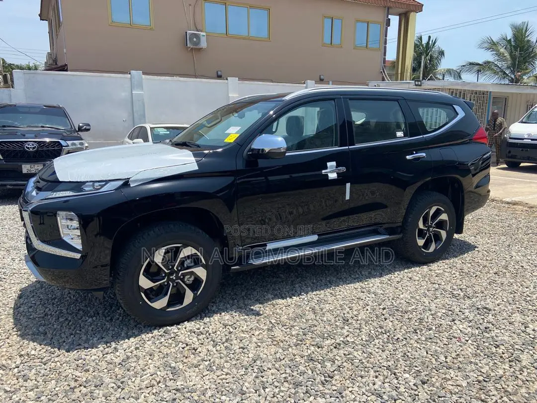 New Mitsubishi Pajero 2025 Black