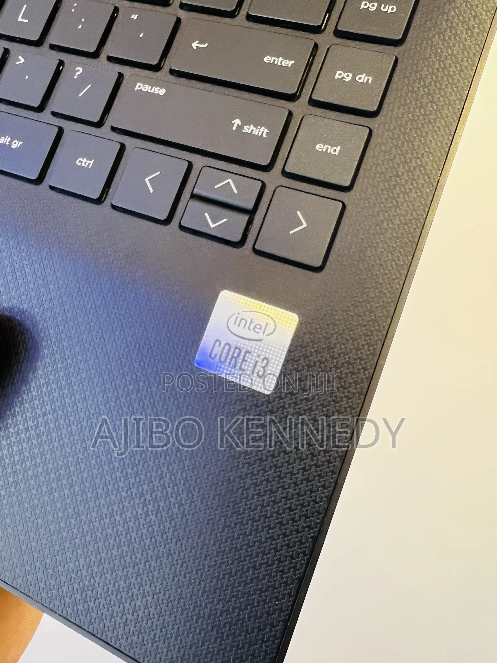 New Laptop HP 4GB Intel Core i3 SSHD (Hybrid) 1T
