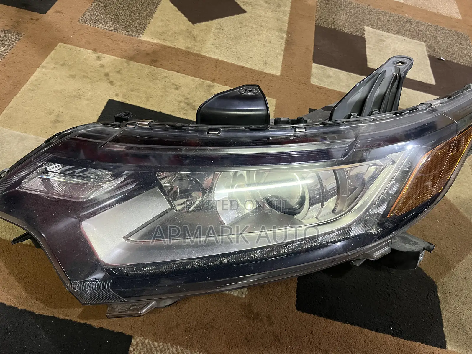 Mitsuibishi Outlander 2016-2020 Headlight Driver Side Single Yoke