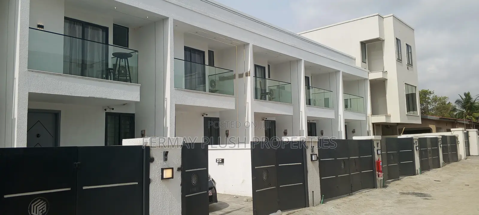 2bdrm House in Ashale Botwe, Accra Metropolitan for sale