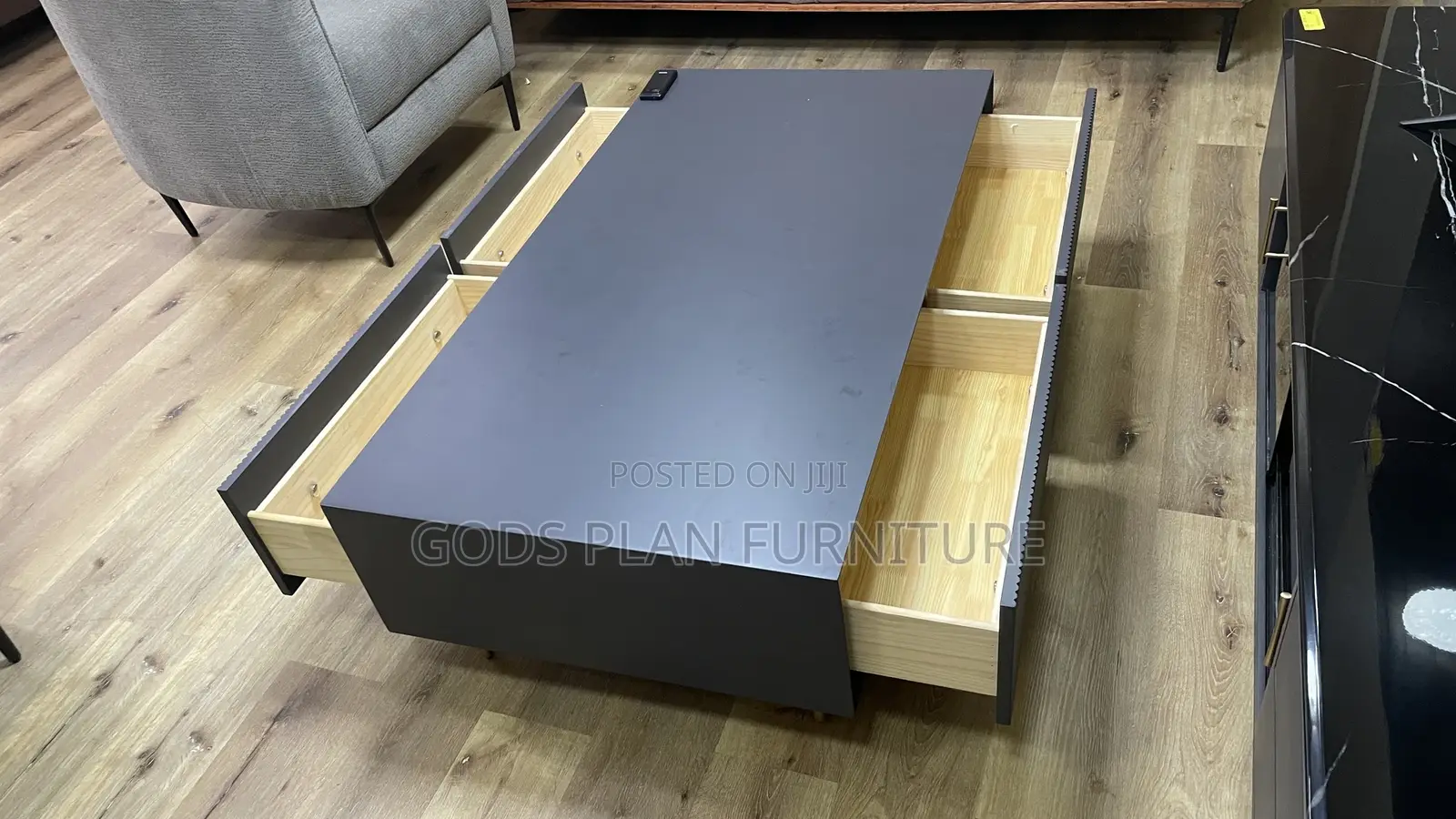 Center Table (A93)