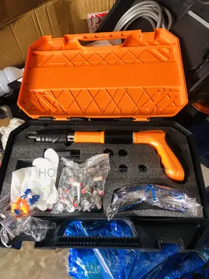 Simple To Use Mini Nail Gun With Nails