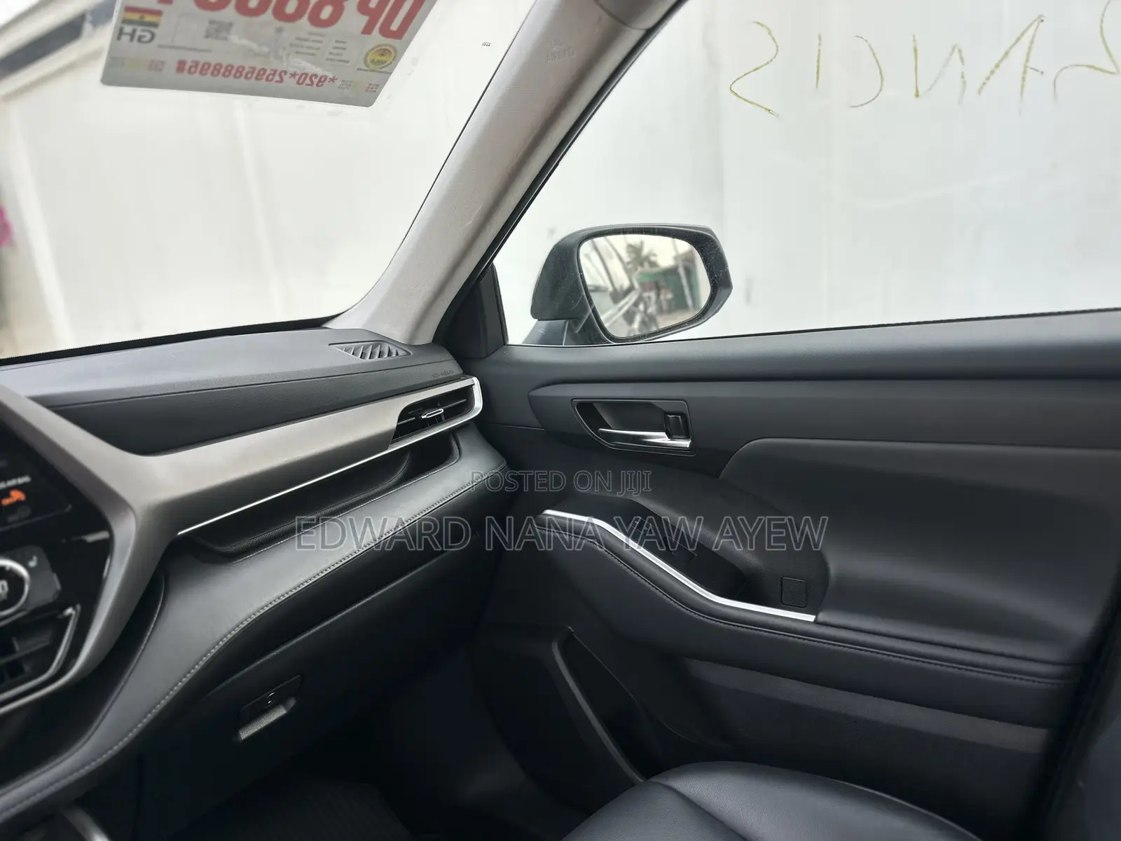 Toyota Highlander XLE 2022 Gray